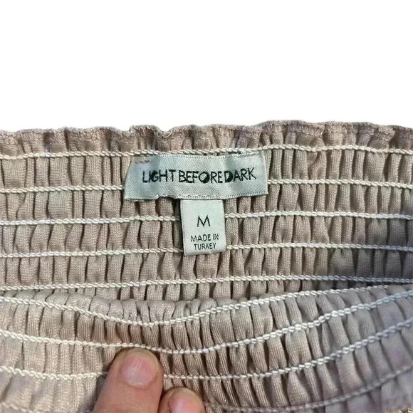 Light Before Dark Women's Pink Off-The-Shoulder Smocked Velvet Crop Top Size M - Picture 5 of 7